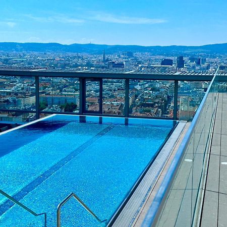 Panorama Sky Apartment I Rooftop Pool I Metro Station เวียนนา ภายนอก รูปภาพ