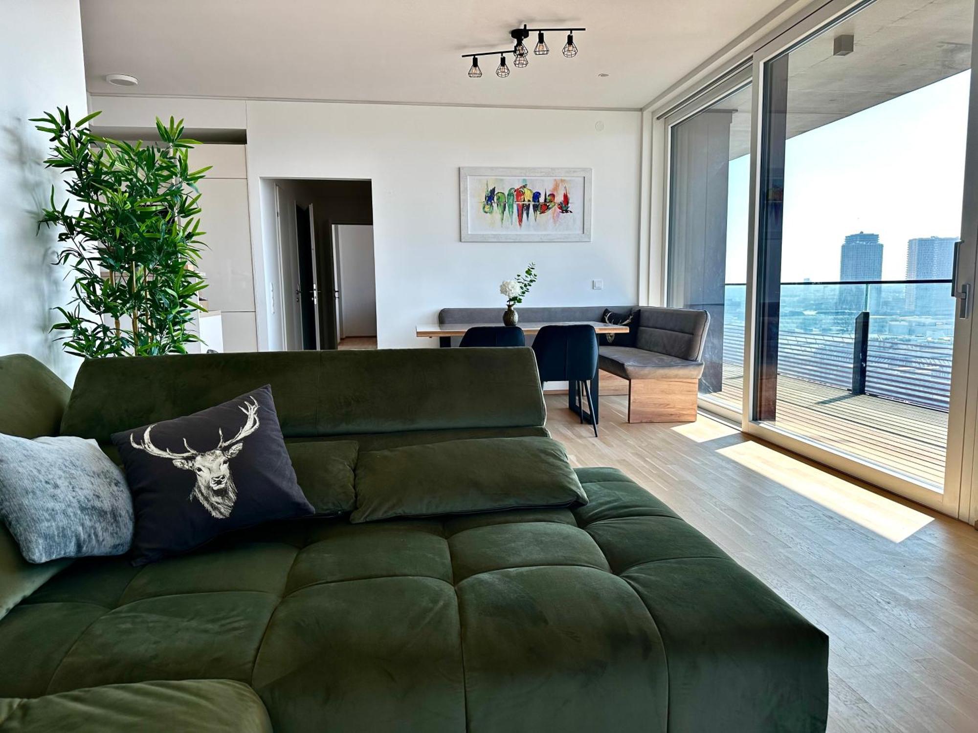 Panorama Sky Apartment I Rooftop Pool I Metro Station เวียนนา ภายนอก รูปภาพ