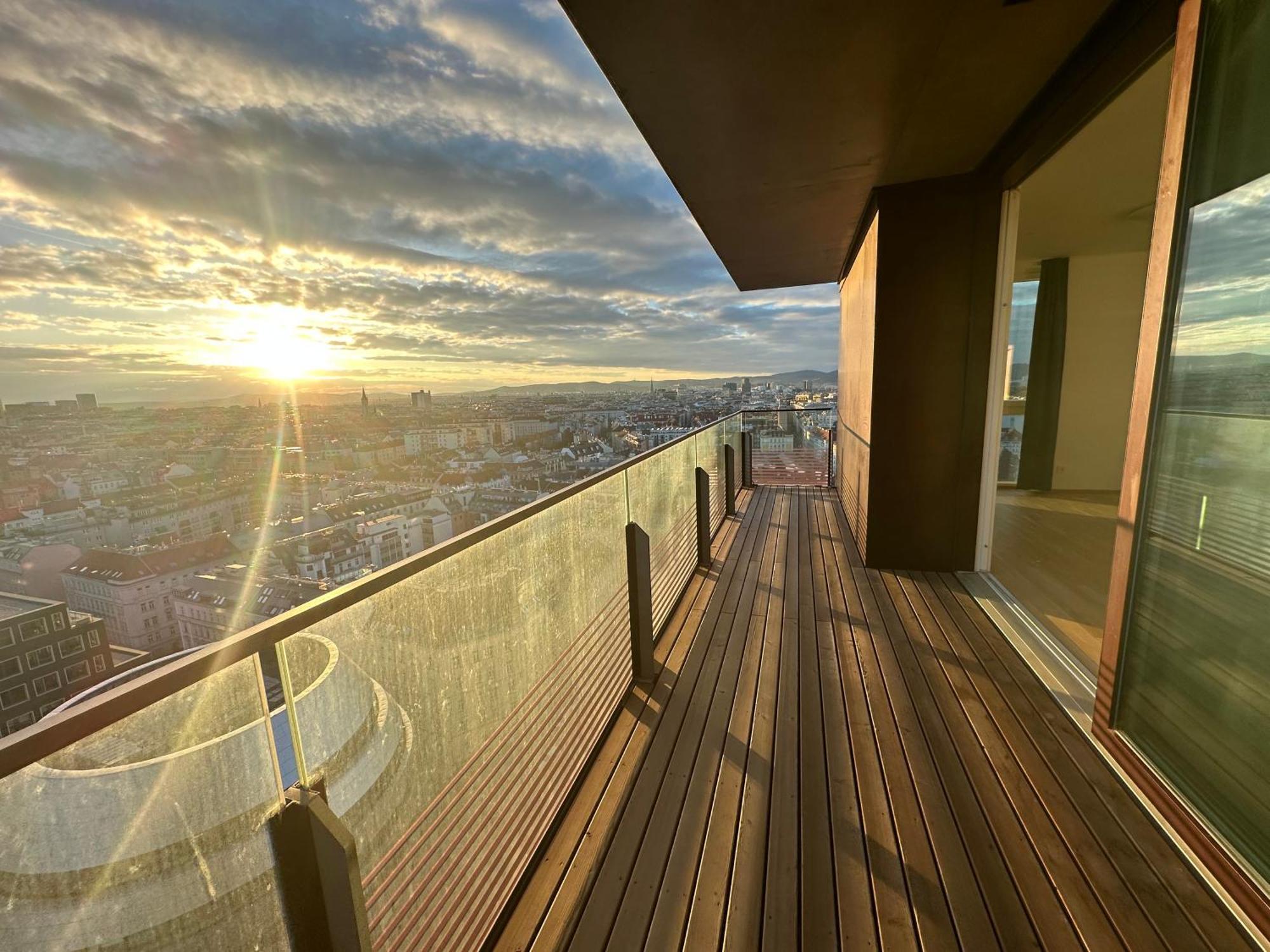 Panorama Sky Apartment I Rooftop Pool I Metro Station เวียนนา ภายนอก รูปภาพ